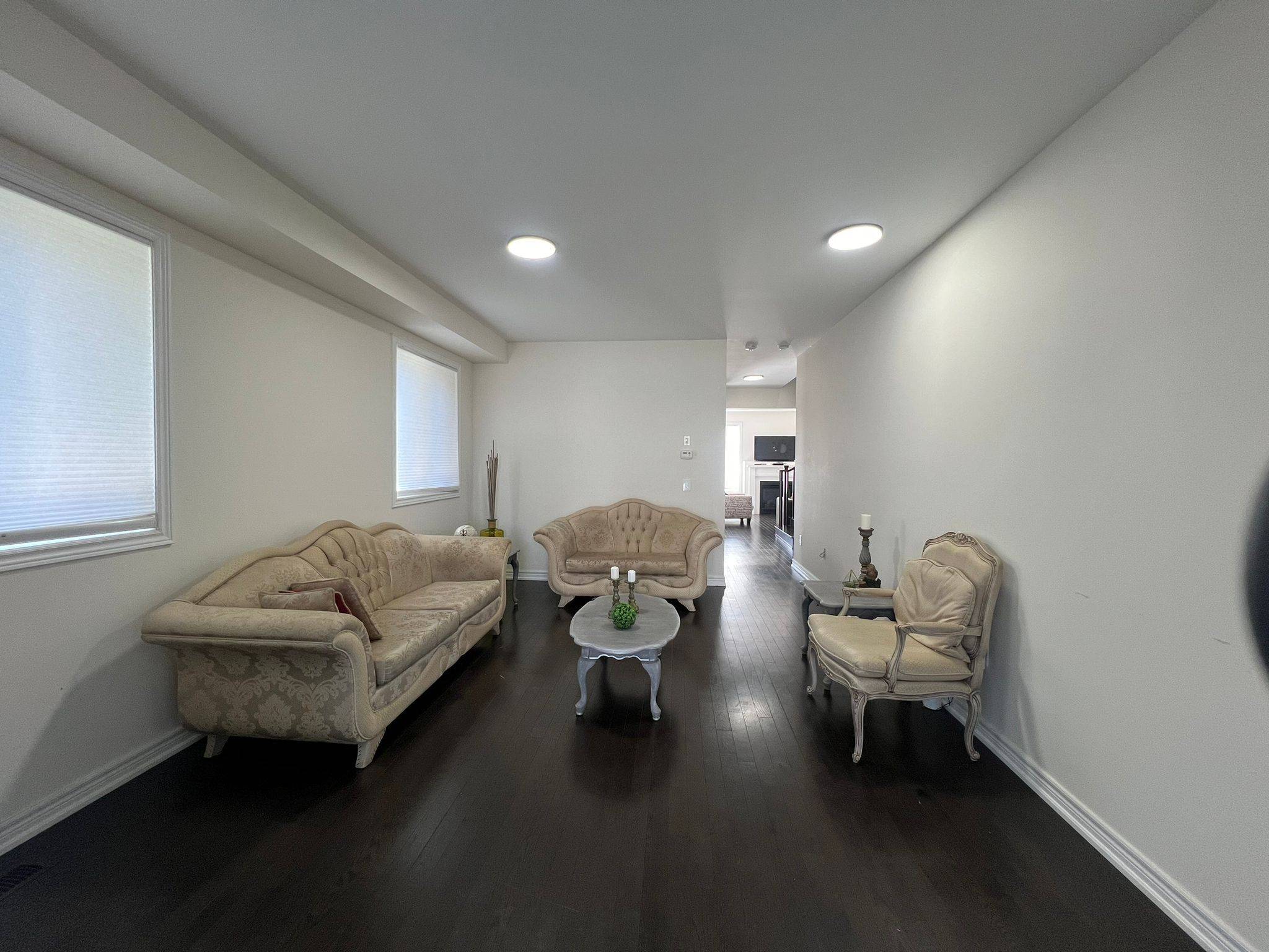 Bradford West Gwillimbury, ON L3Z 4L4,106 Blackwell CRES