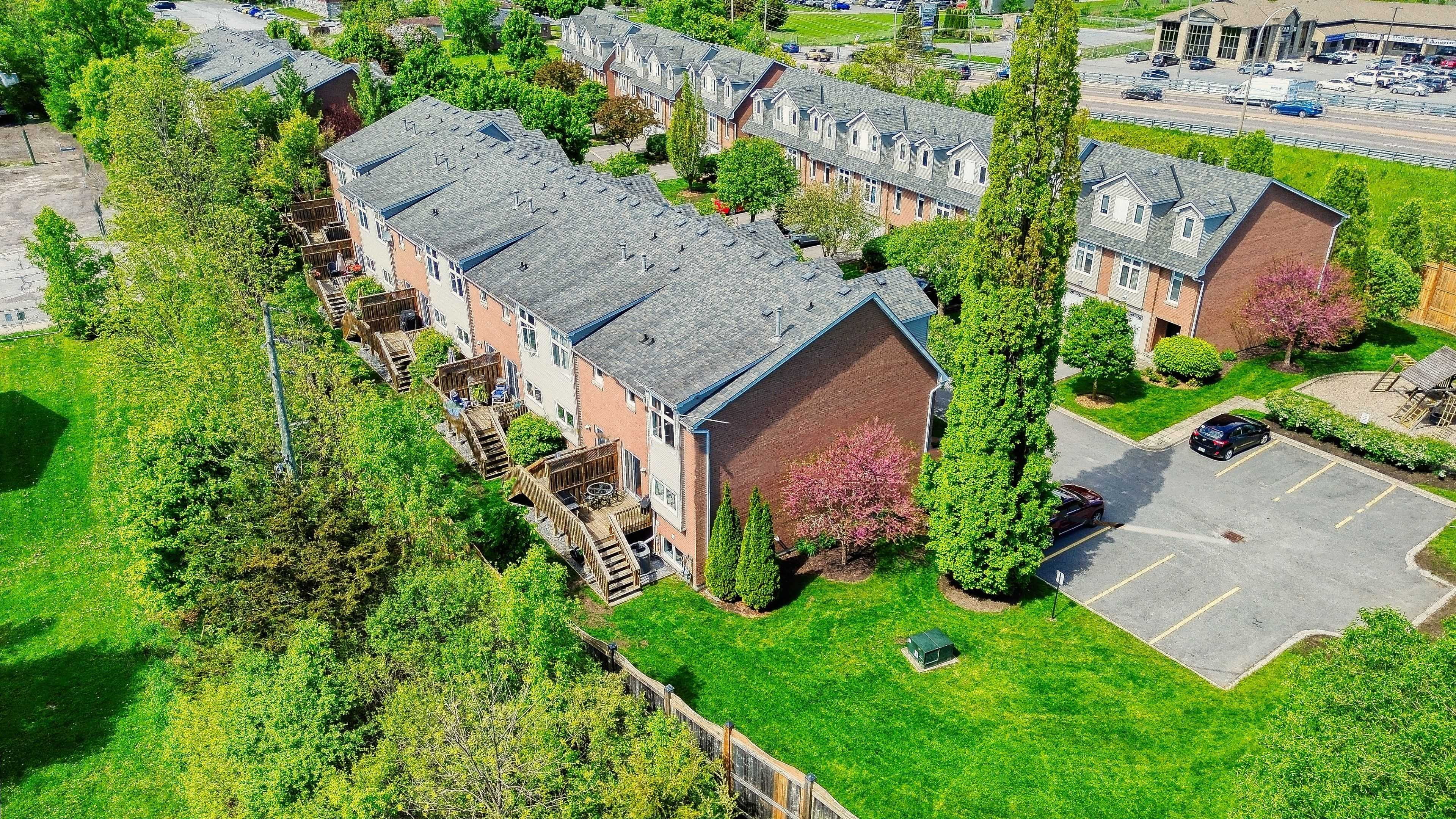 Belleville, ON K8P 4Z3,9 Progress AVE #1