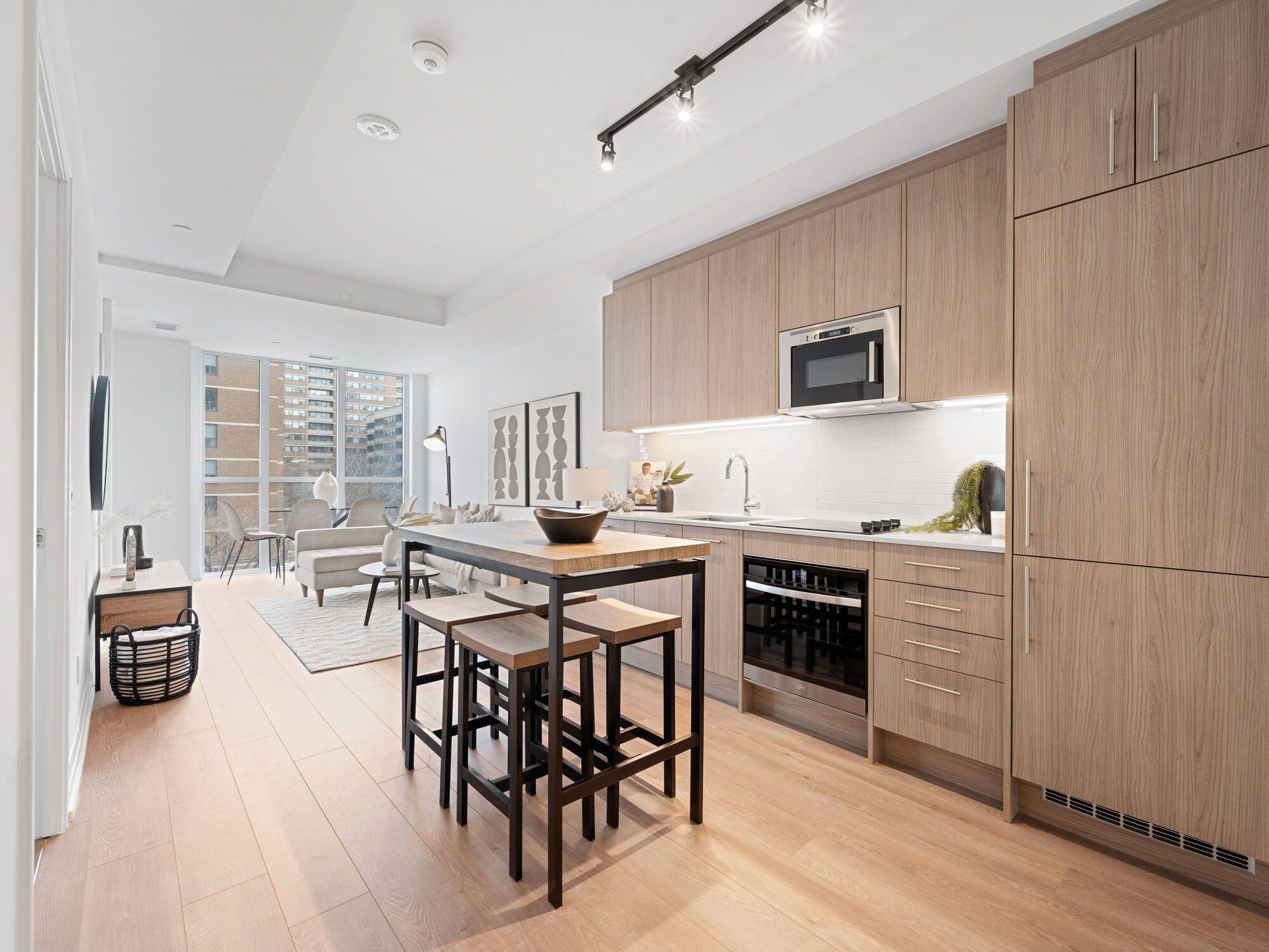 Toronto E02, ON M4C 0B3,286 Main ST #408