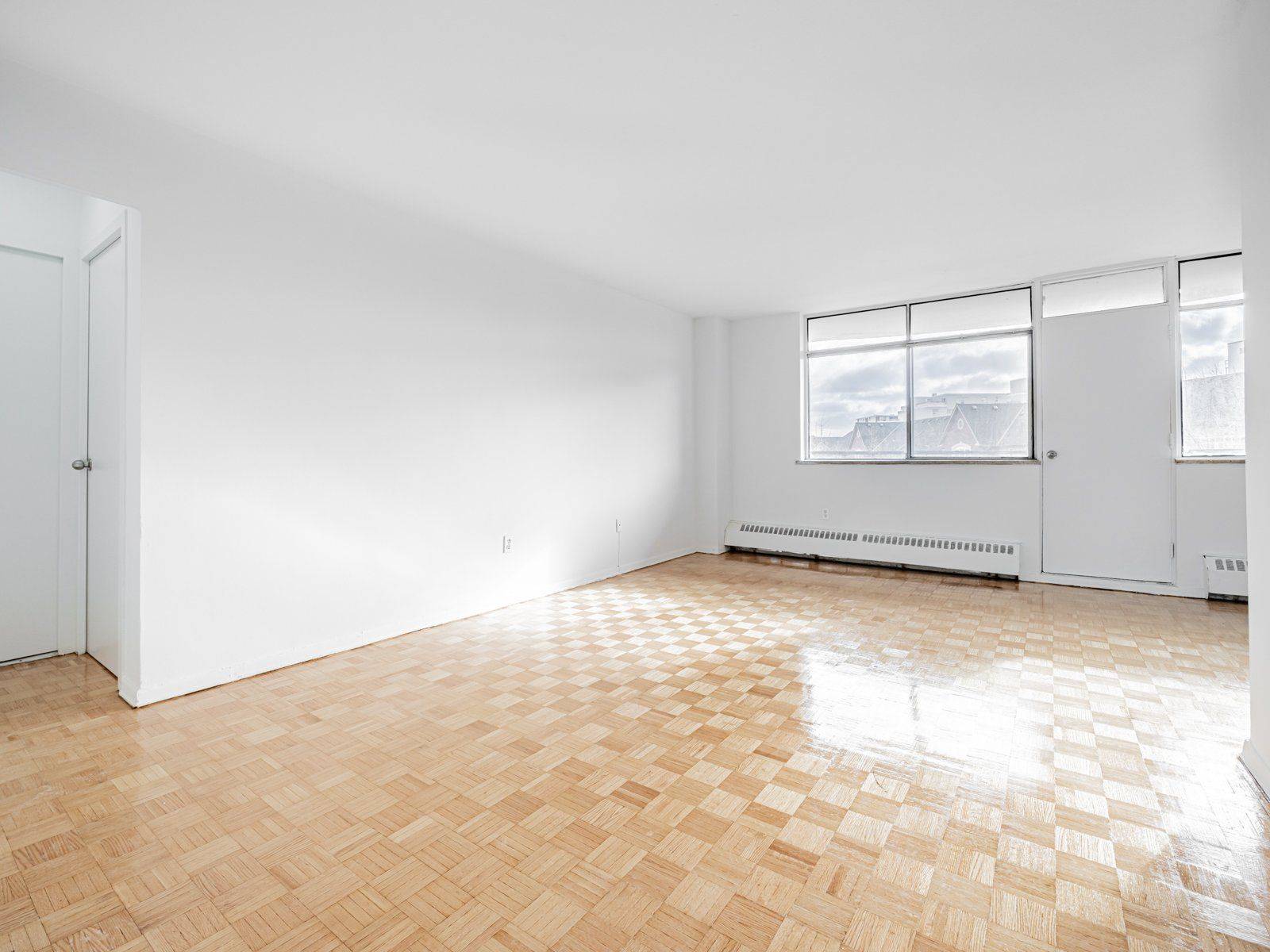 Toronto W04, ON M9N 1Y5,2255 Weston RD #708