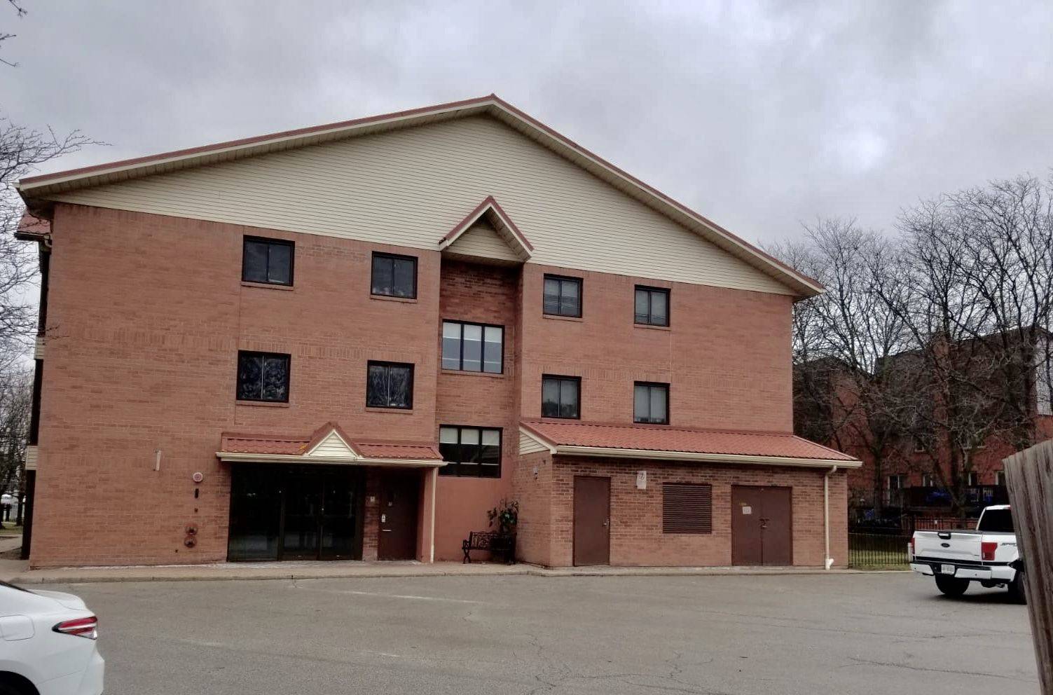 1275 Cornerbrook PL #209, Mississauga, ON L5C 3J3
