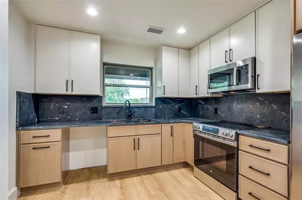 Plano, TX 75075,1215 Mill Valley Drive