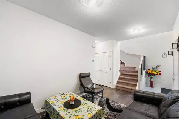 Calgary, AB T3J 0N8,235 Saddlestone GRV Northeast