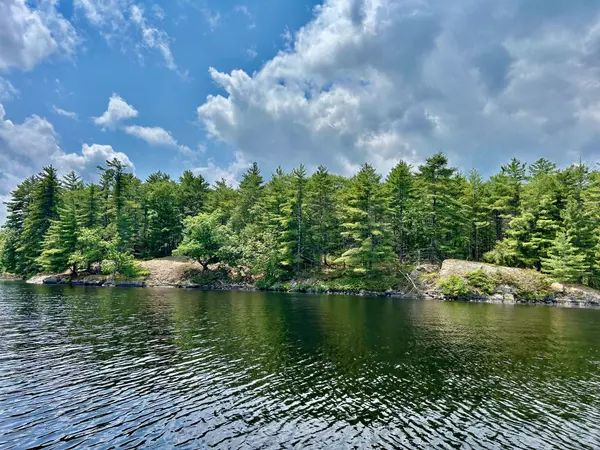 Gravenhurst, ON P0E 1G0,Part 1 Burnt island IS