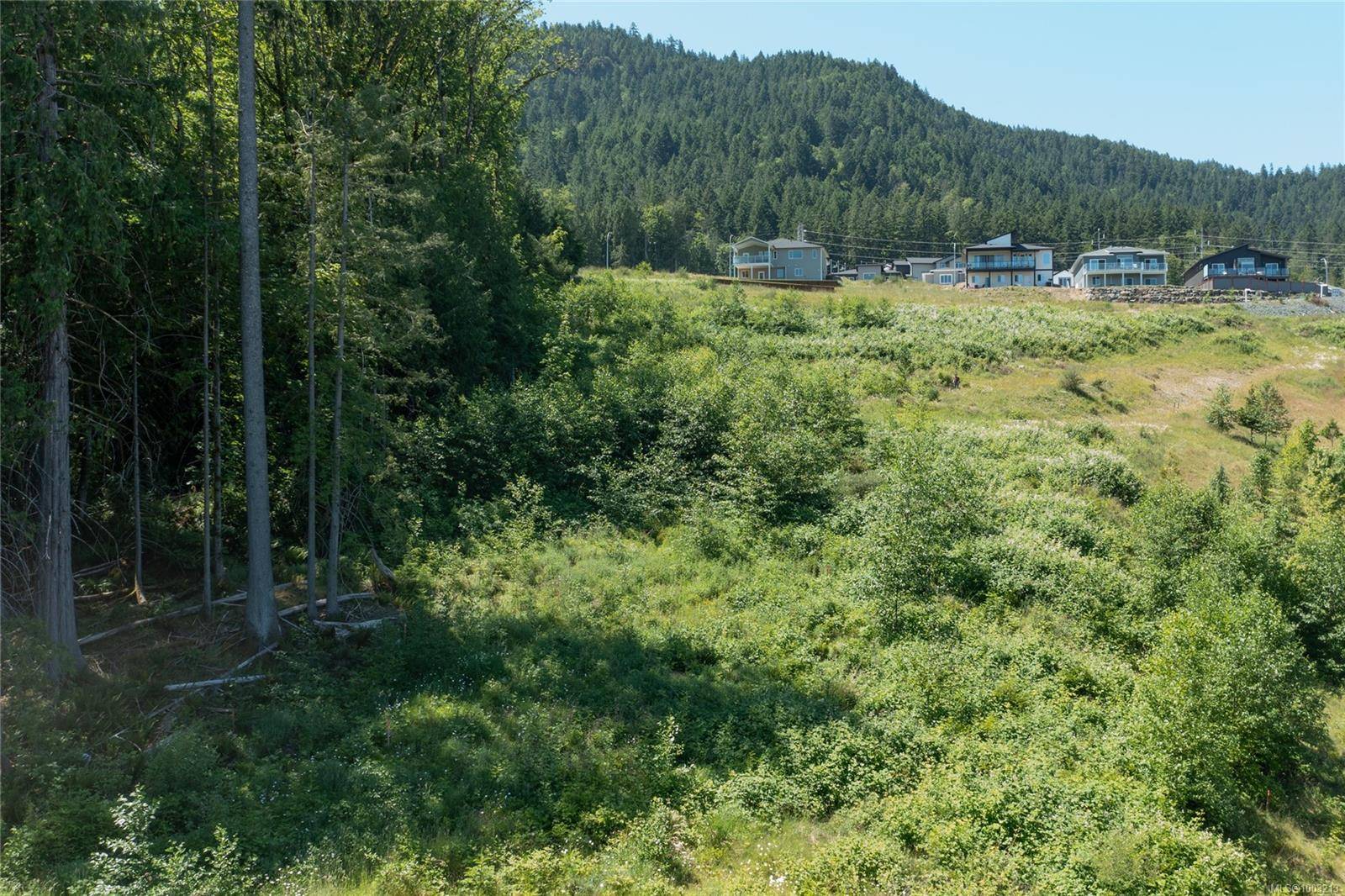 128 Rollie Rose Dr, Ladysmith, BC V9G 1T7