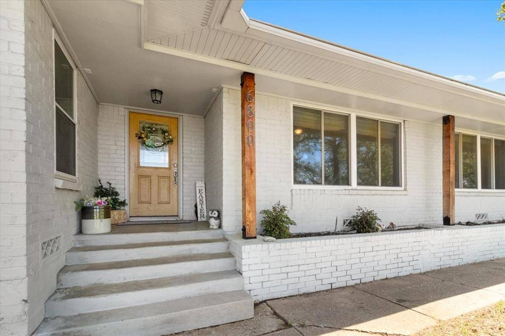 Burleson, TX 76028,6800 Country Squire Lane