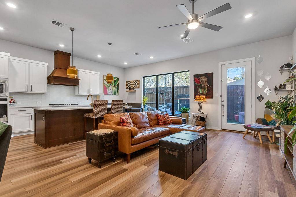 Dallas, TX 75211,2279 Rook Drive