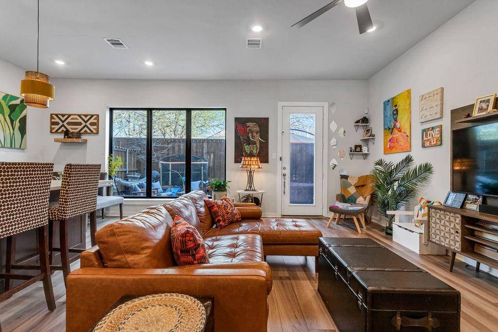 Dallas, TX 75211,2279 Rook Drive