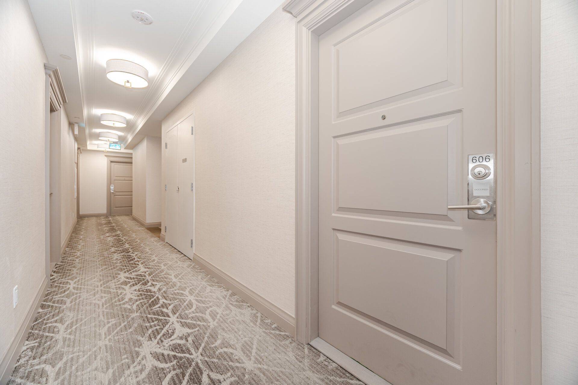 Mississauga, ON L5B 0N3,36 Elm DR W #606