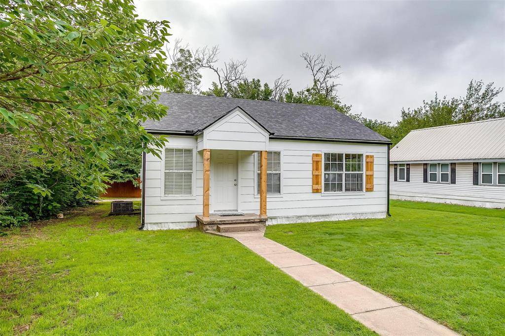 Weatherford, TX 76086,601 S Rusk Street