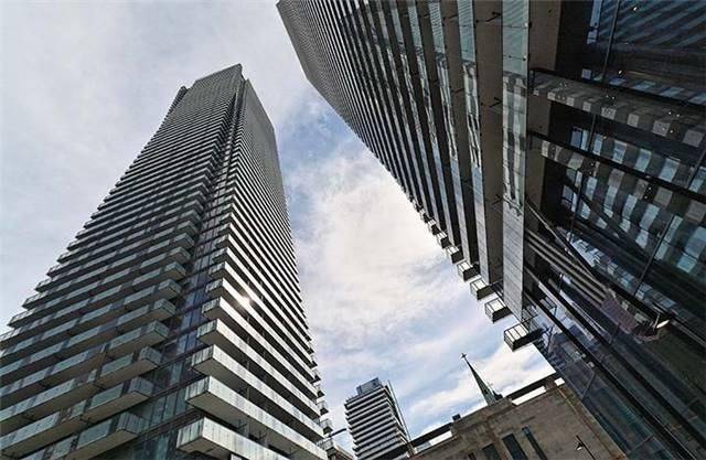 65 St Mary ST #707, Toronto C01, ON M5S 0A6