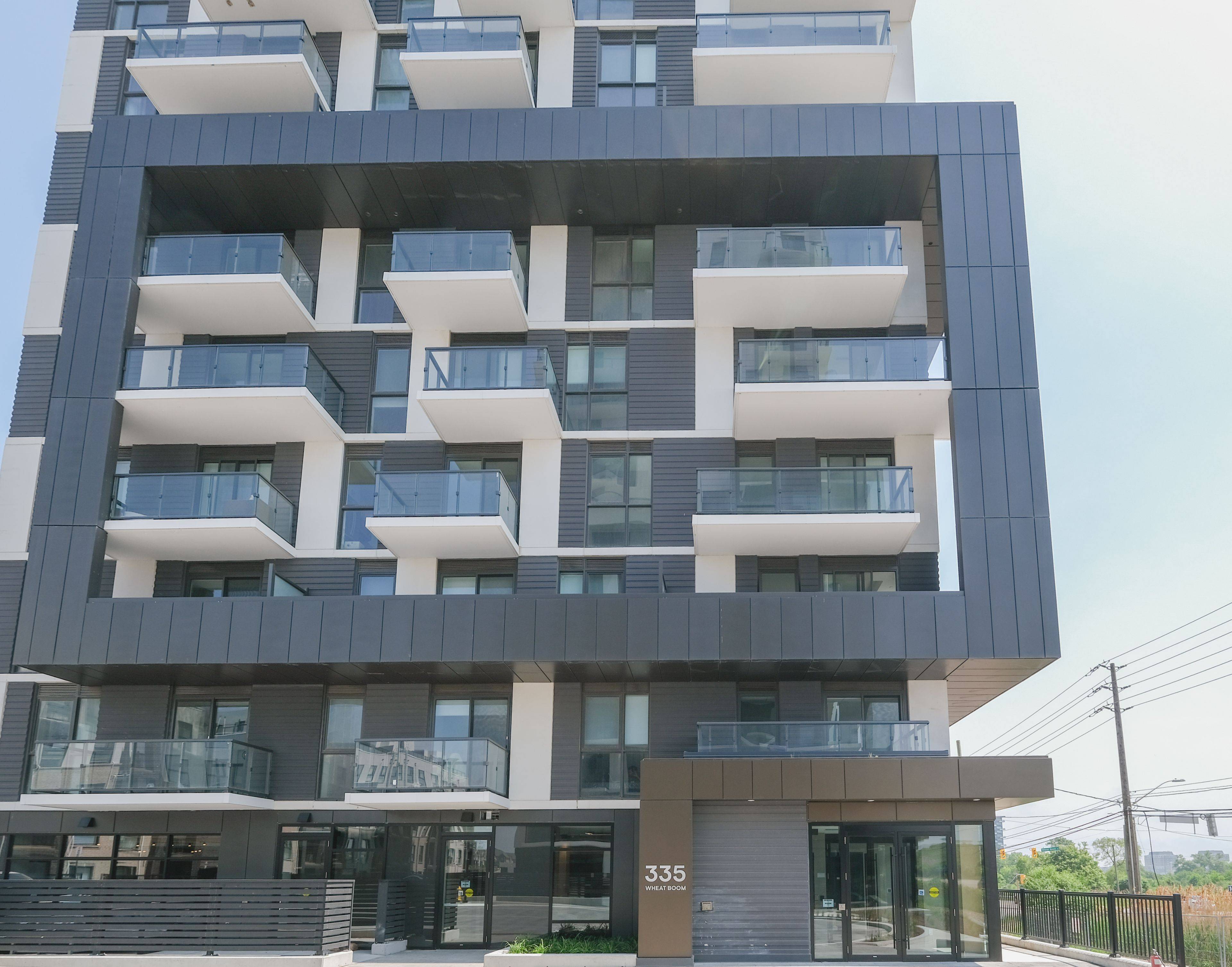 335 Wheat Boom DR #1302, Oakville, ON L6H 7Y1