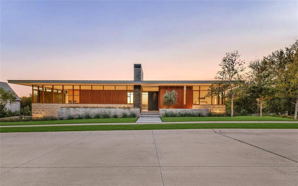 3736 Aviemore Drive, Fort Worth, TX 76109