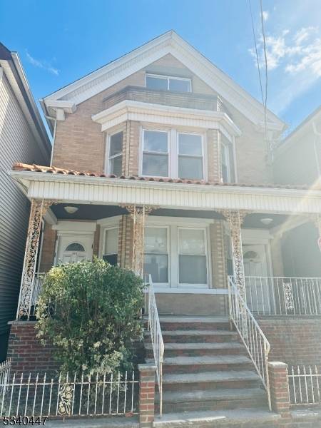 49 Jaques St, Elizabeth City, NJ 07201