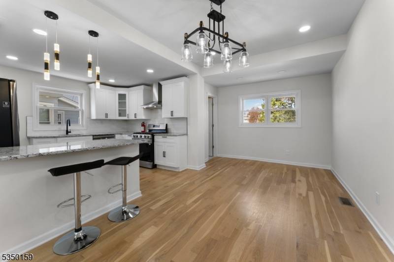 Lyndhurst Twp., NJ 07071,311 Travers Pl