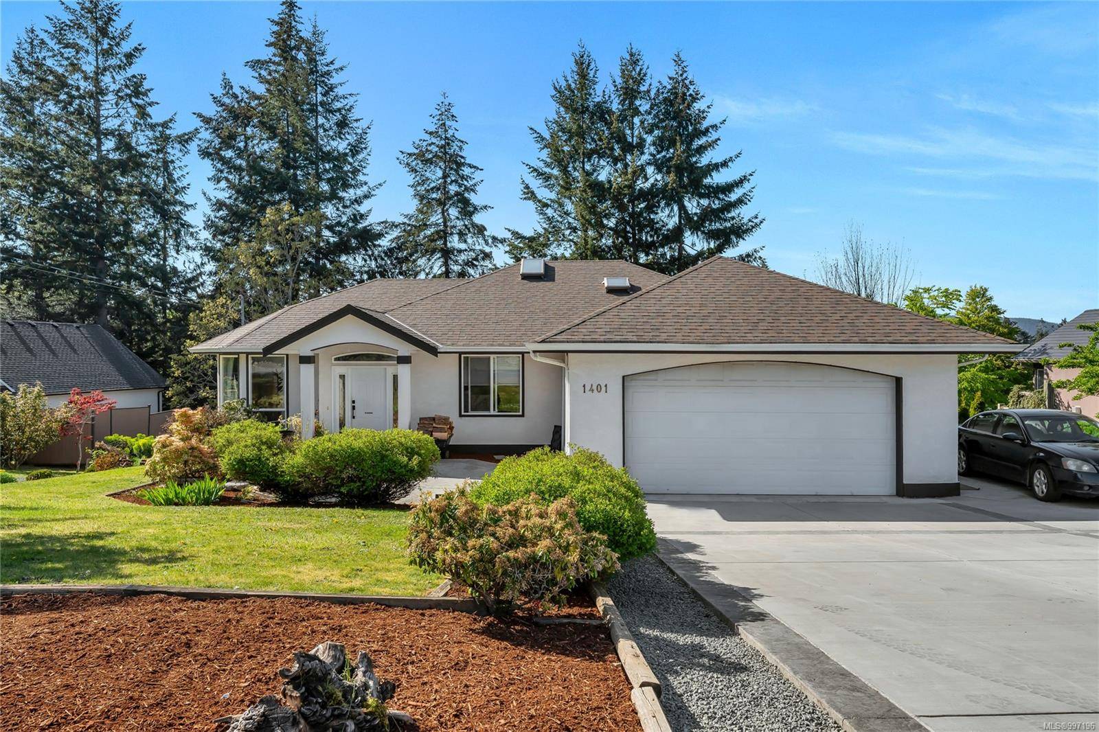1401 Donnay Dr, Duncan, BC V9L 5R4