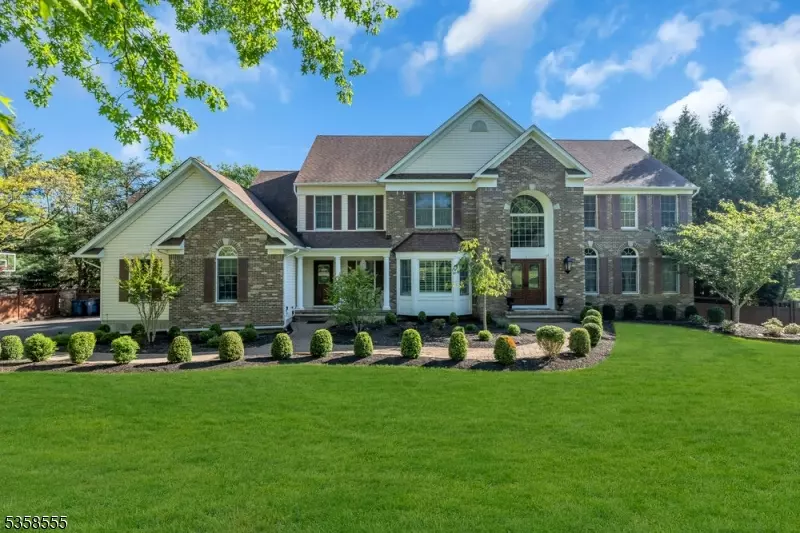7 Montaine Pl, Clinton Twp., NJ 08833