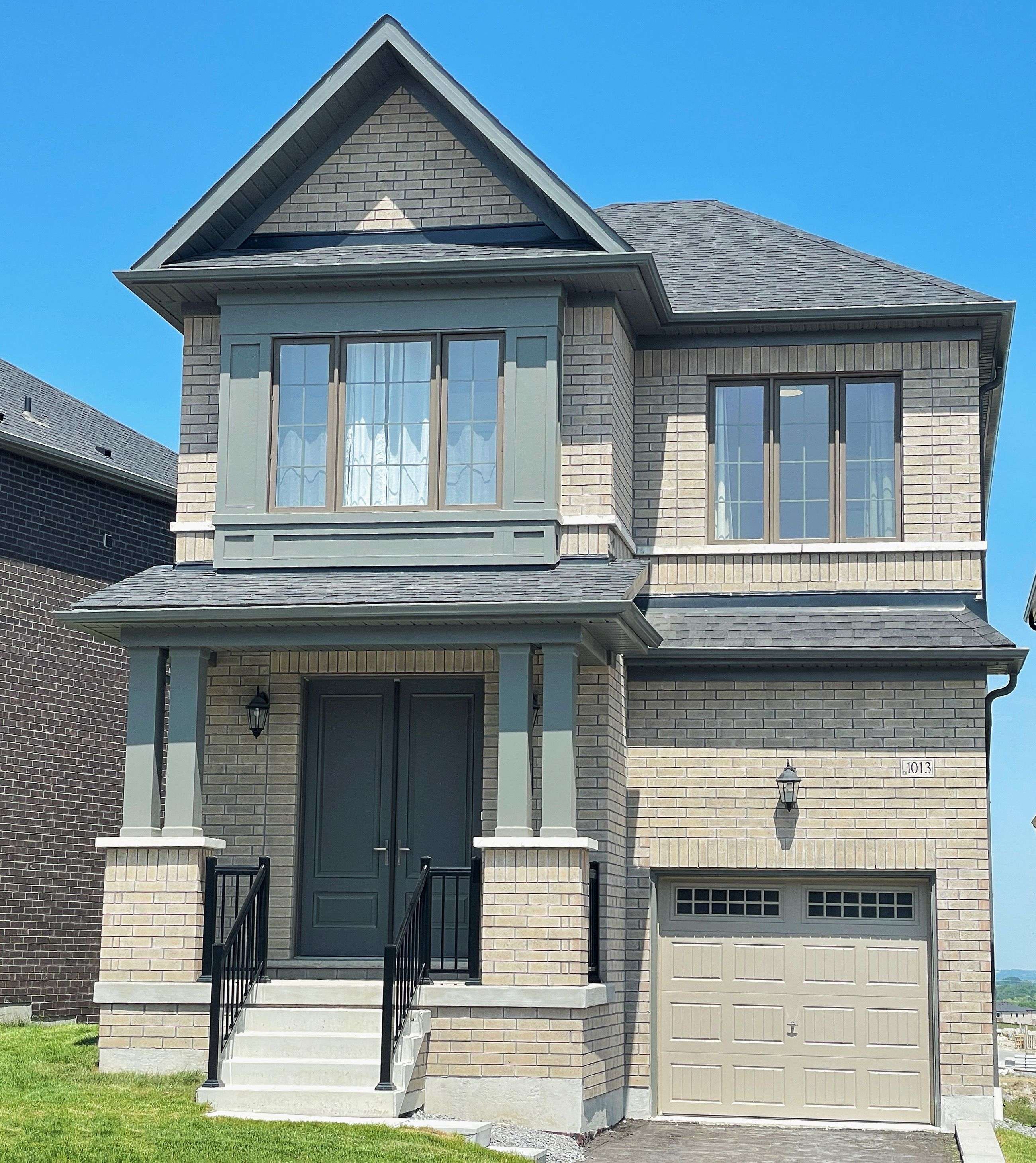 1013 Pisces TRL, Pickering, ON L0H 1J0
