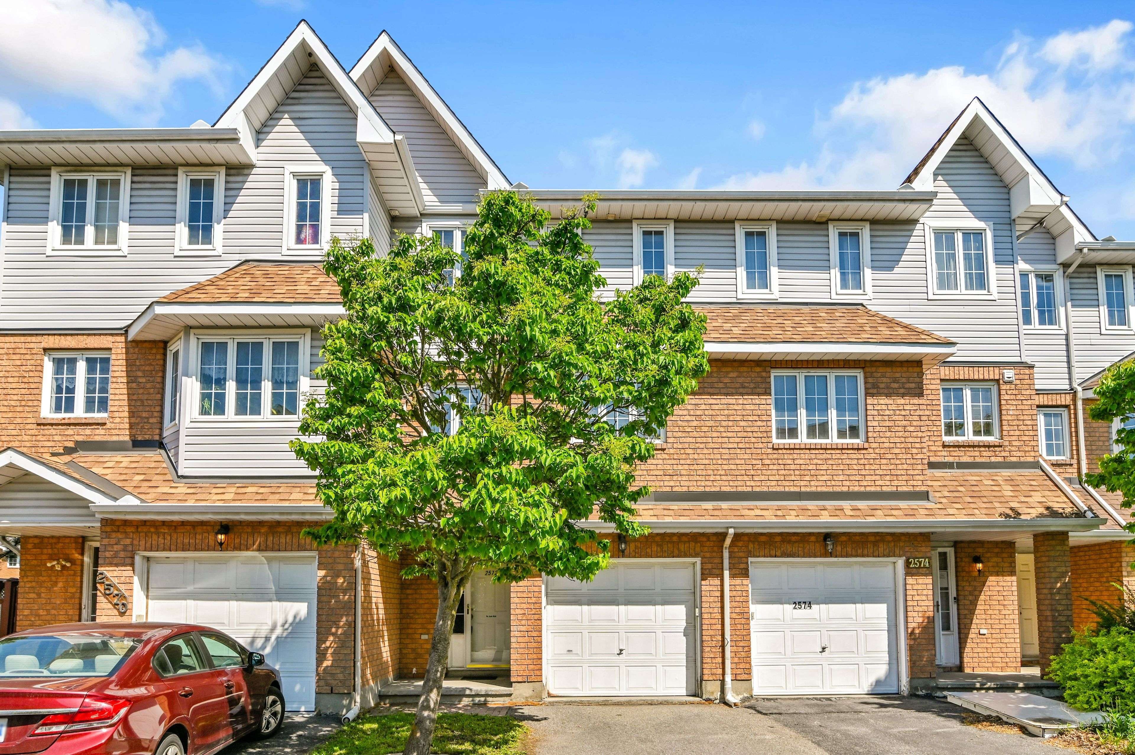 2572 Alanis Private, Blossom Park - Airport And Area, ON K1T 4A1