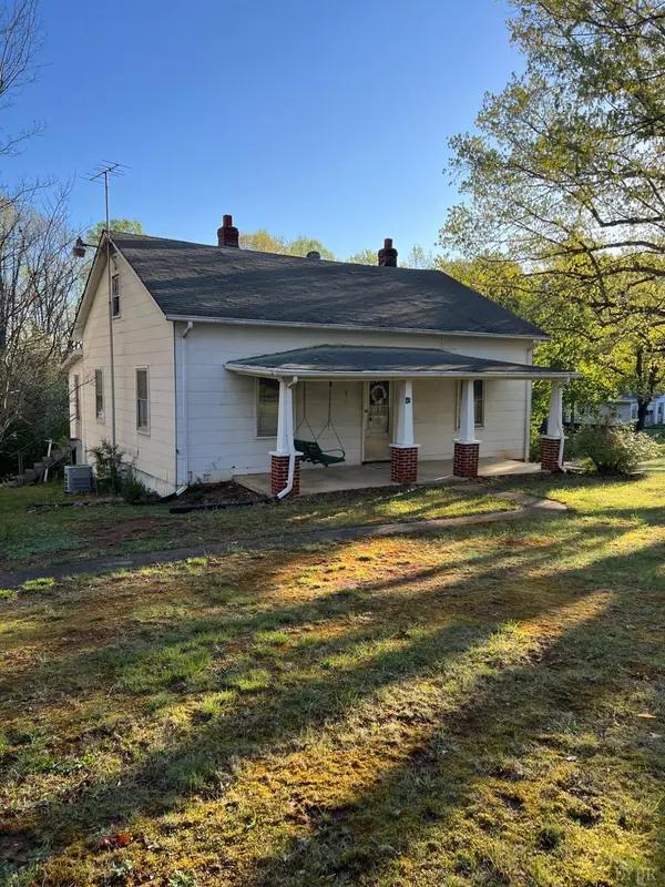 49 Bishop Creek RD, Lynch Station, VA 24571