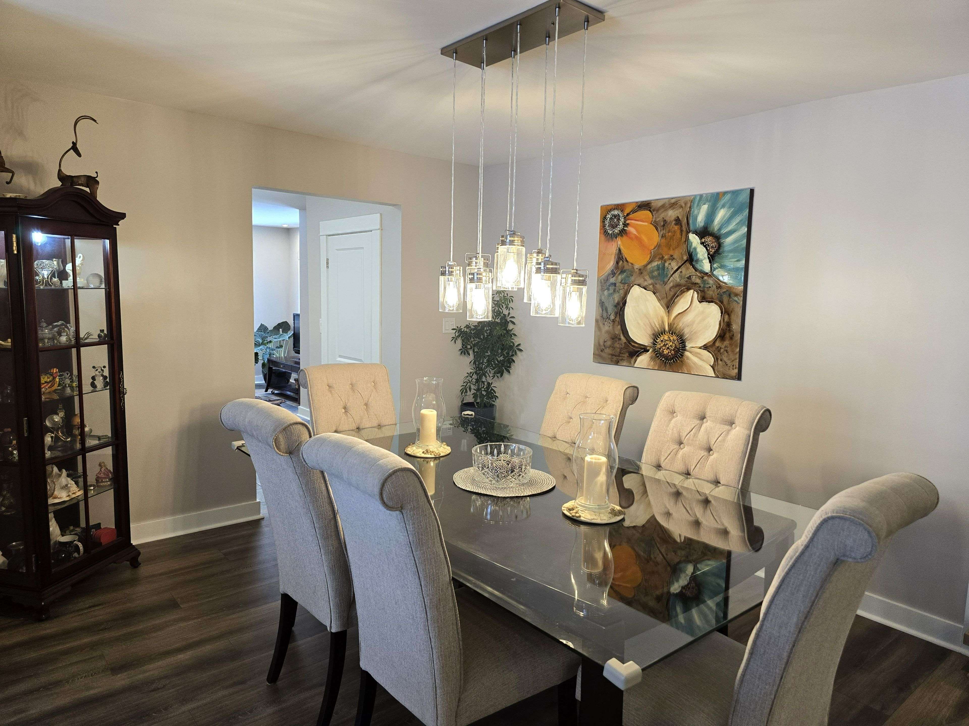 Burlington, ON L7T 3W9,659 Cherrywood DR