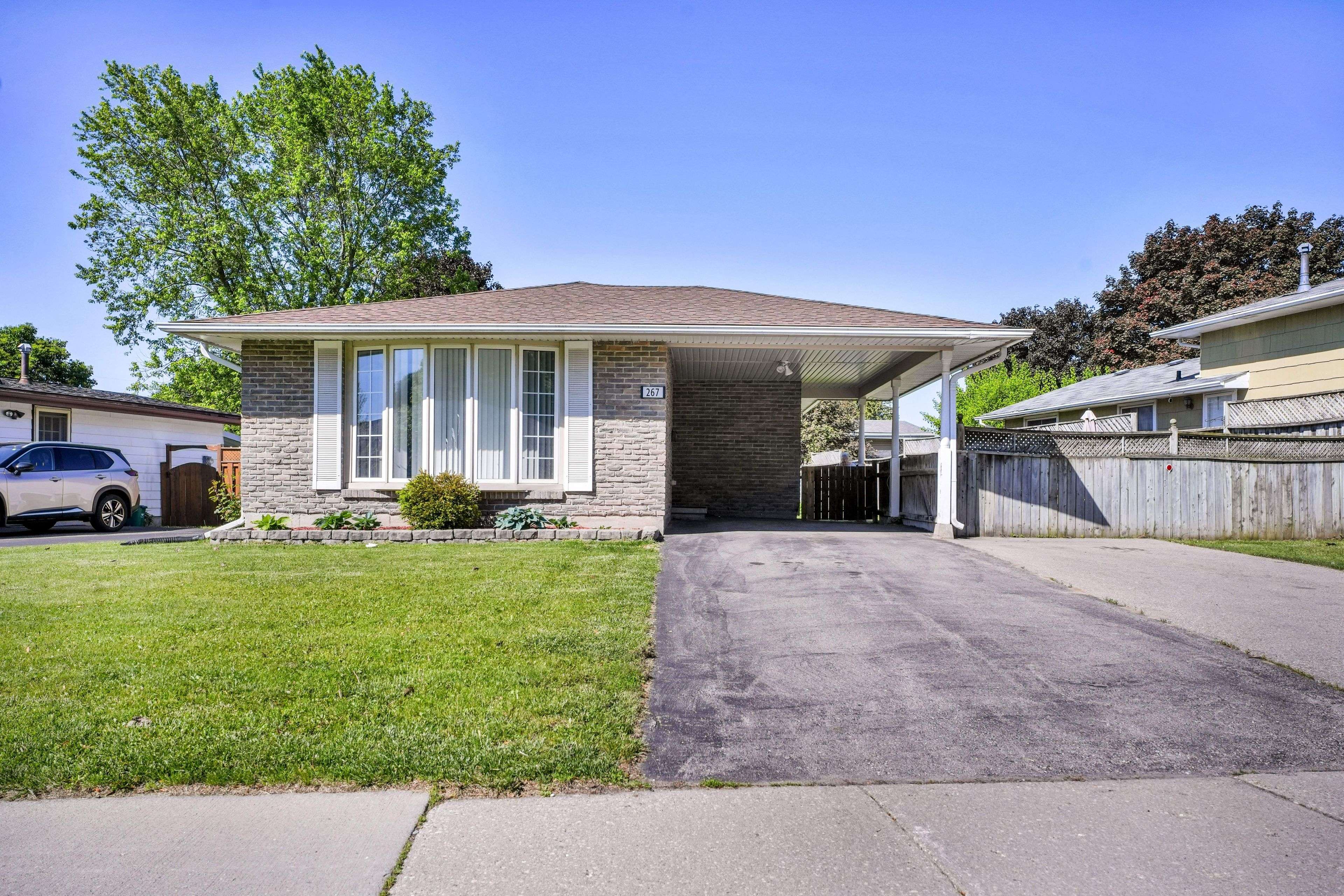 267 Kingswood DR, Kitchener, ON N2E 1S1
