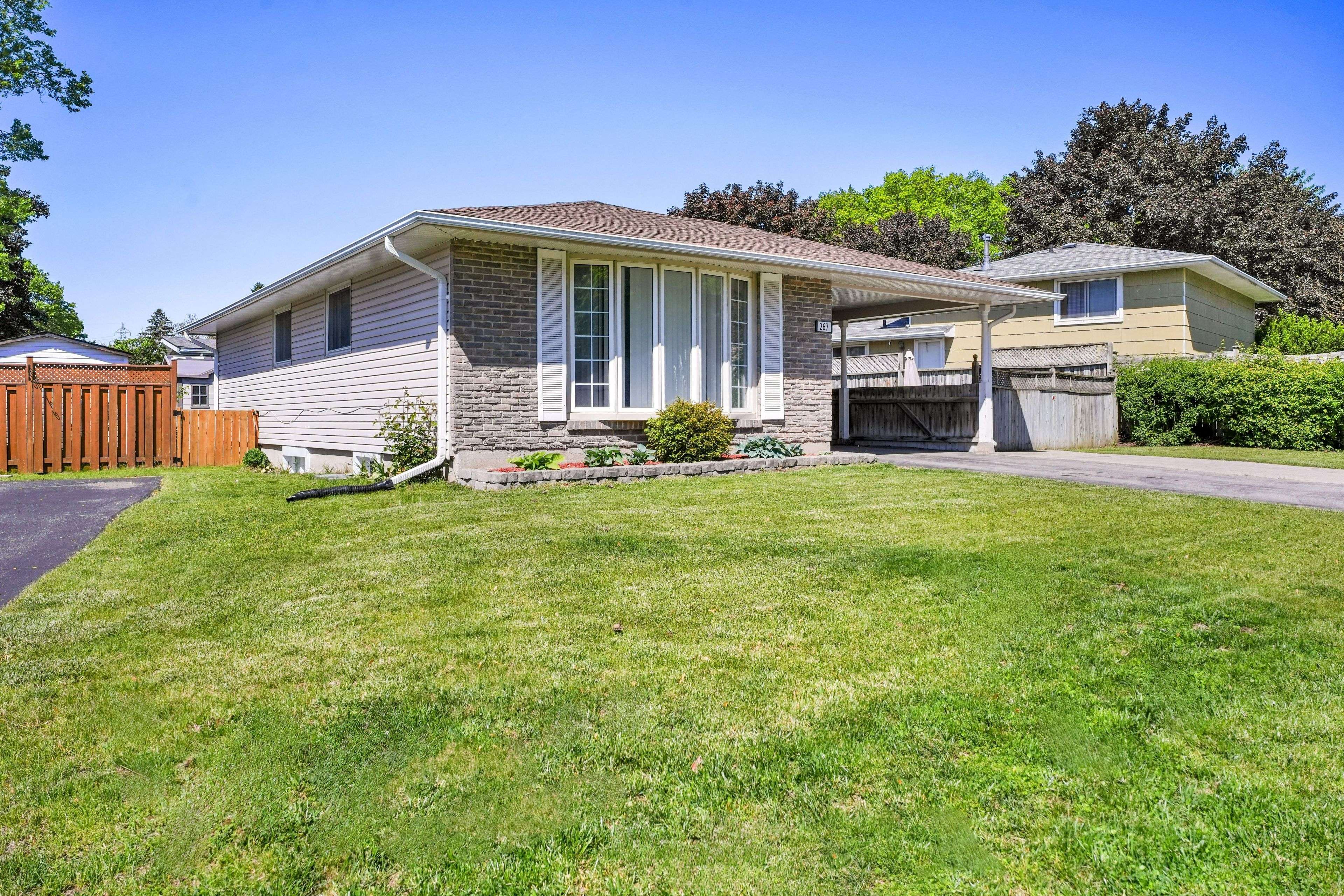 Kitchener, ON N2E 1S1,267 Kingswood DR