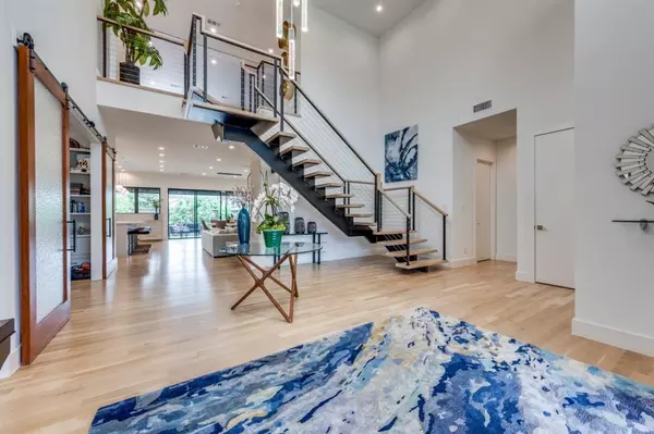 Dallas, TX 75220,3918 Lively Lane