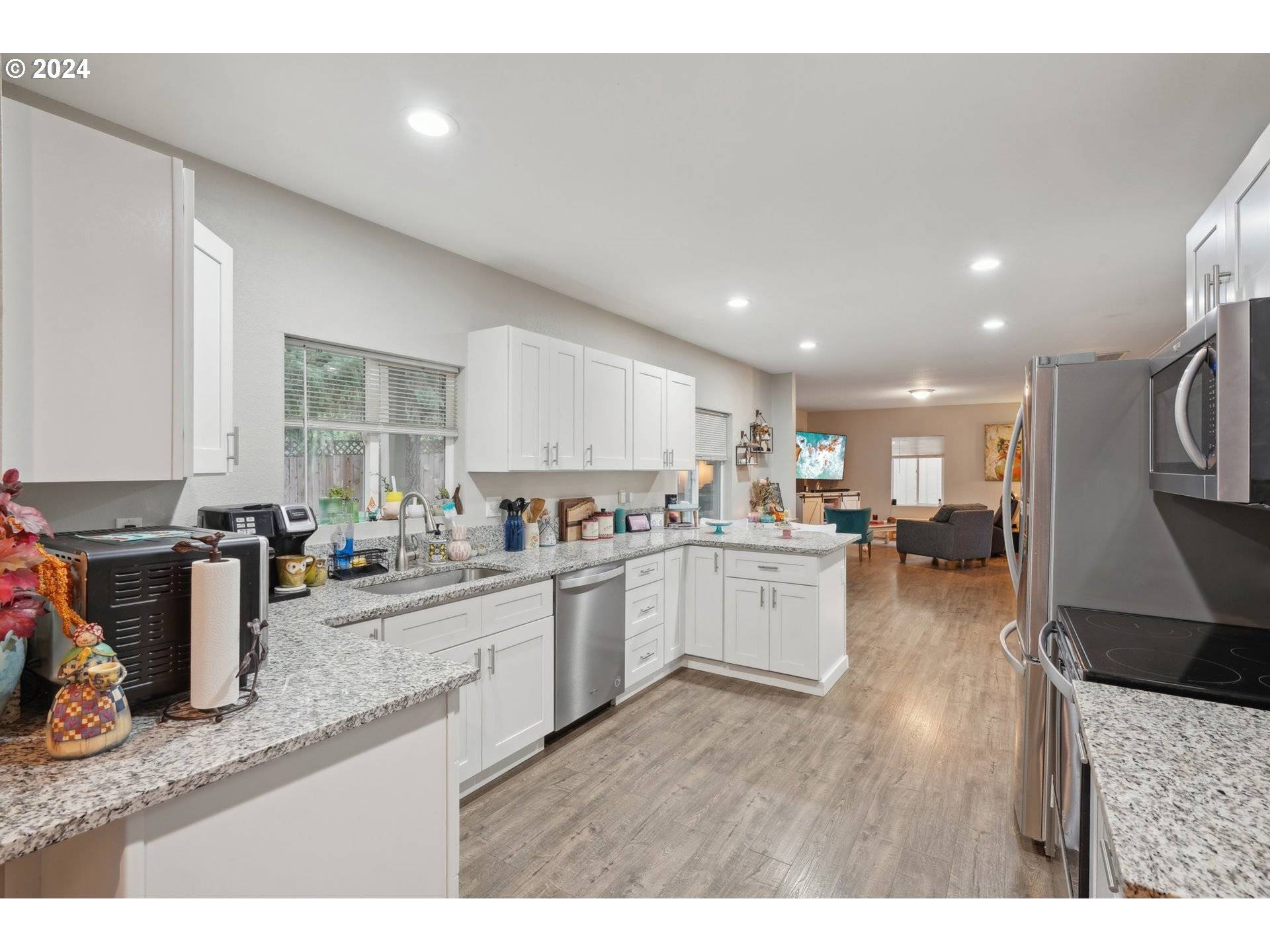 Sweet Home, OR 97386,230 W HOLLEY RD