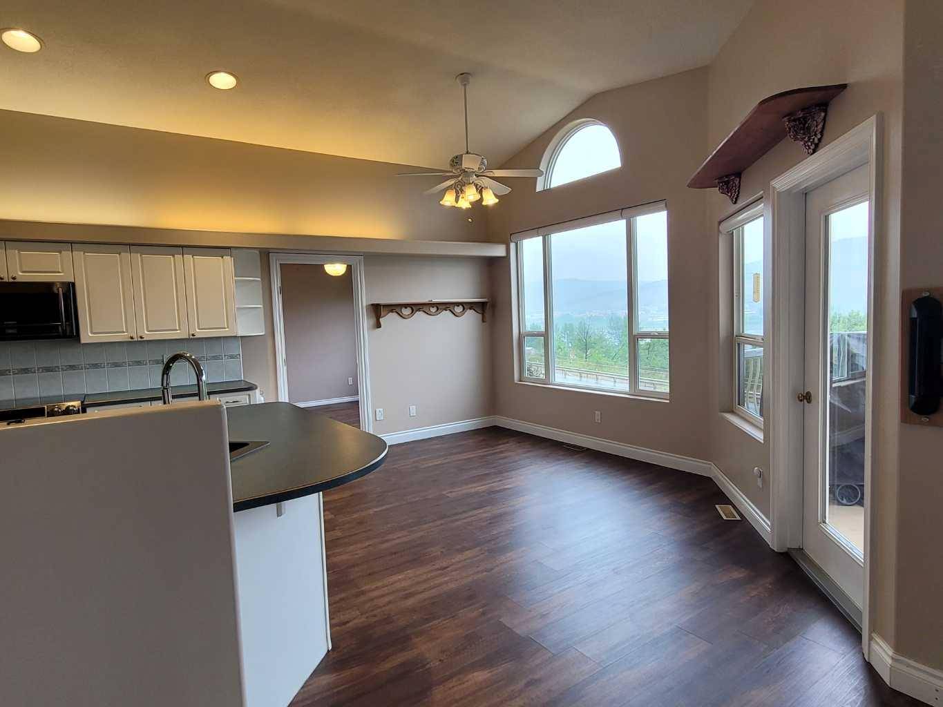 Peace River, AB T8S1P1,10606 90 ST
