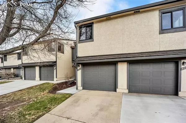 4525 Castlepoint DR, Colorado Springs, CO 80917