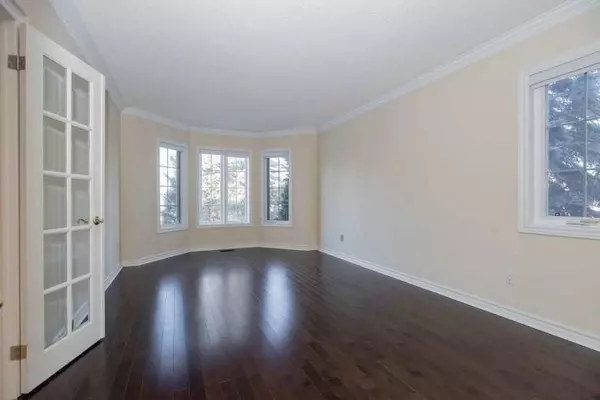 Richmond Hill, ON L4B 3S1,46 Green Ash CRES