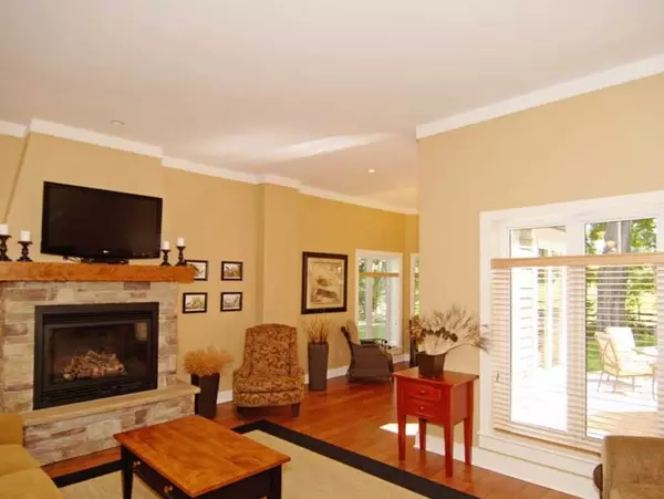 Rideau Lakes, ON K0G 1X0,532 10th Concession RD #6-9
