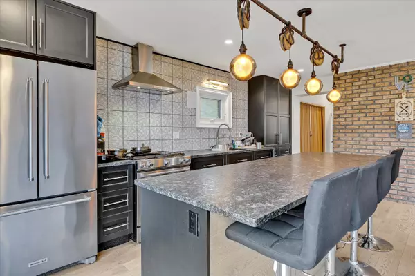 Peterborough Central, ON K9J 2P3,508 Sherbrooke ST