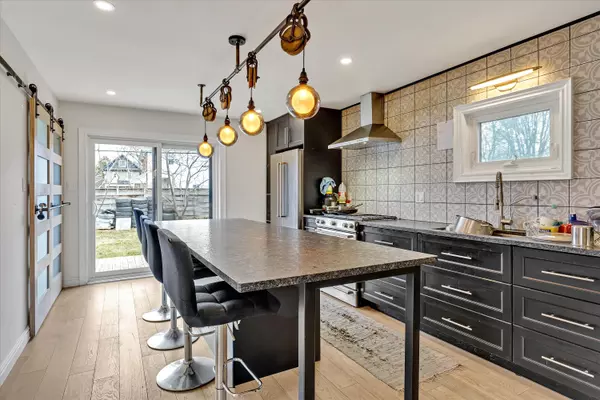 Peterborough Central, ON K9J 2P3,508 Sherbrooke ST