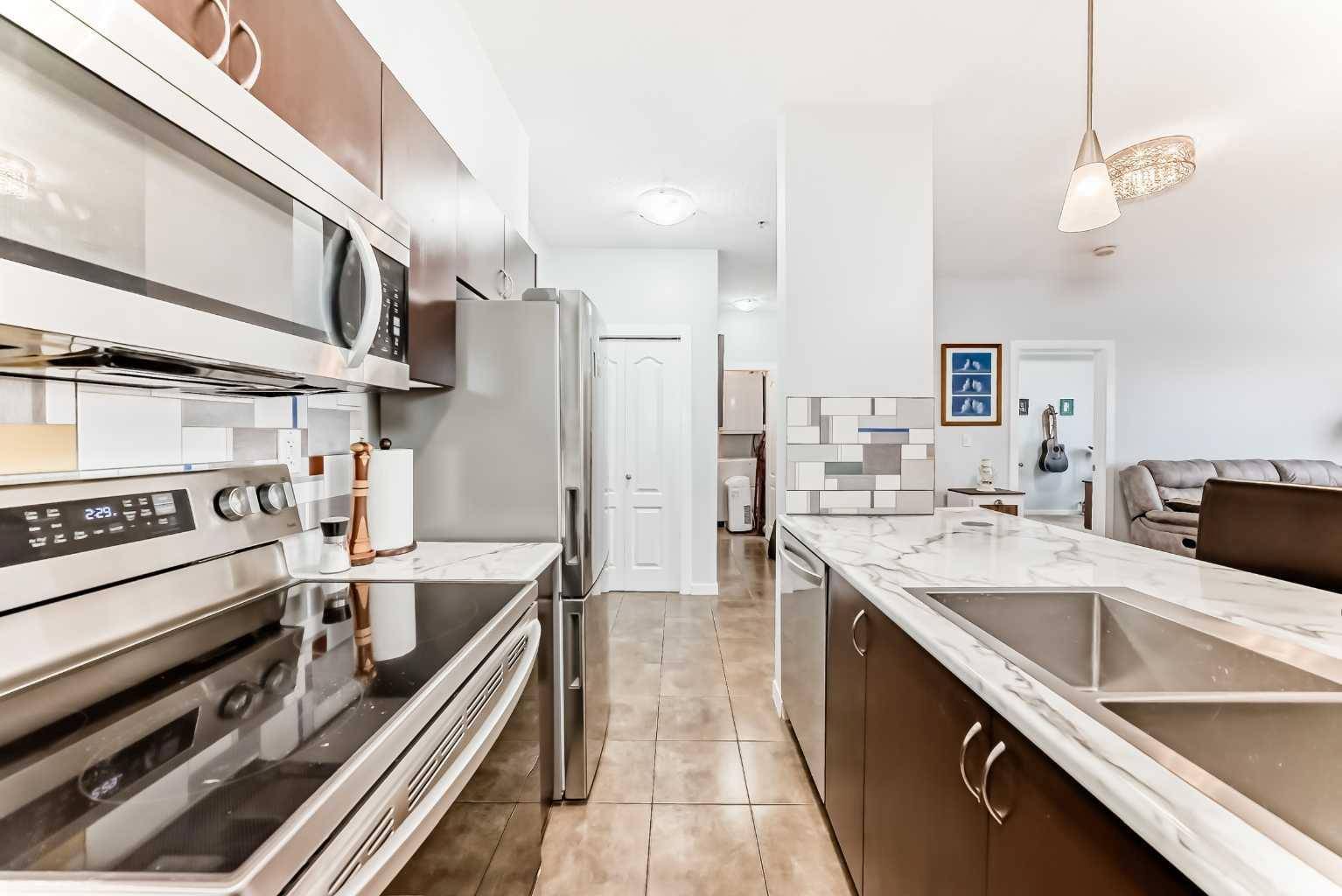 Airdrie, AB T4A 0G5,604 East Lake BLVD NE #1206