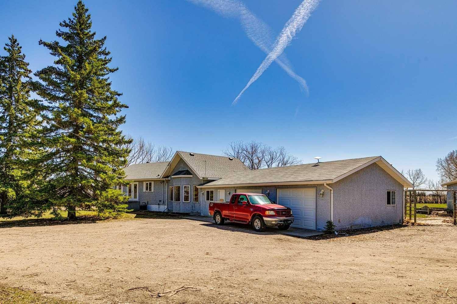 Airdrie, AB T4B2Z8,23 Dry Creek Bay SW