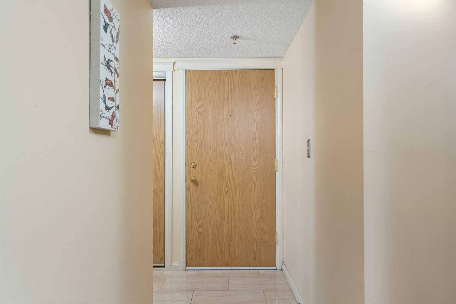 Calgary, AB T2N 4T4,2011 University DR Northwest #103