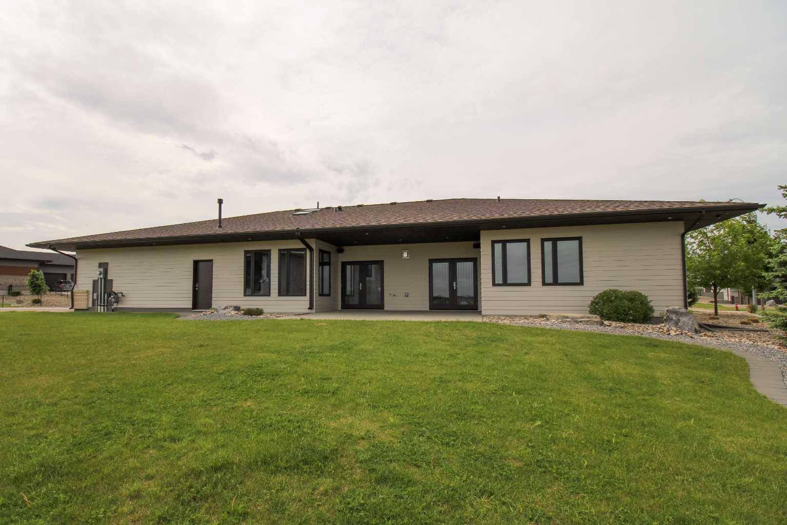 Lethbridge, AB T1K 8J1,500 Gold Canyon PL South