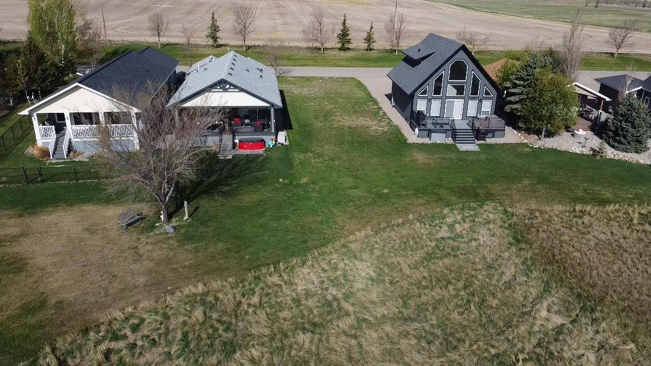 Rural Vulcan County, AB T0L 2B0,70 Lake McGregor DR