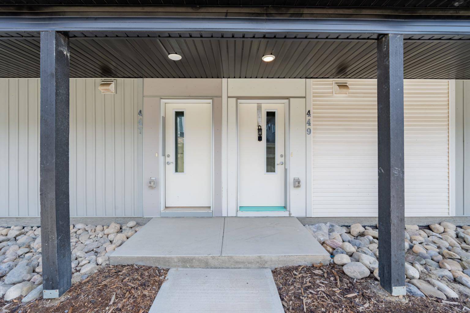 Calgary, AB T3N 1V7,301 Redstone BLVD Northeast #449