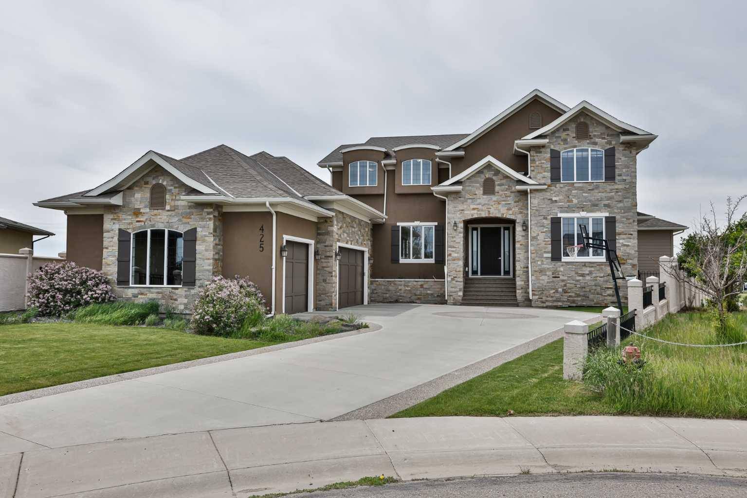 425 Arbourwood TER S, Lethbridge, AB T1K 5V8