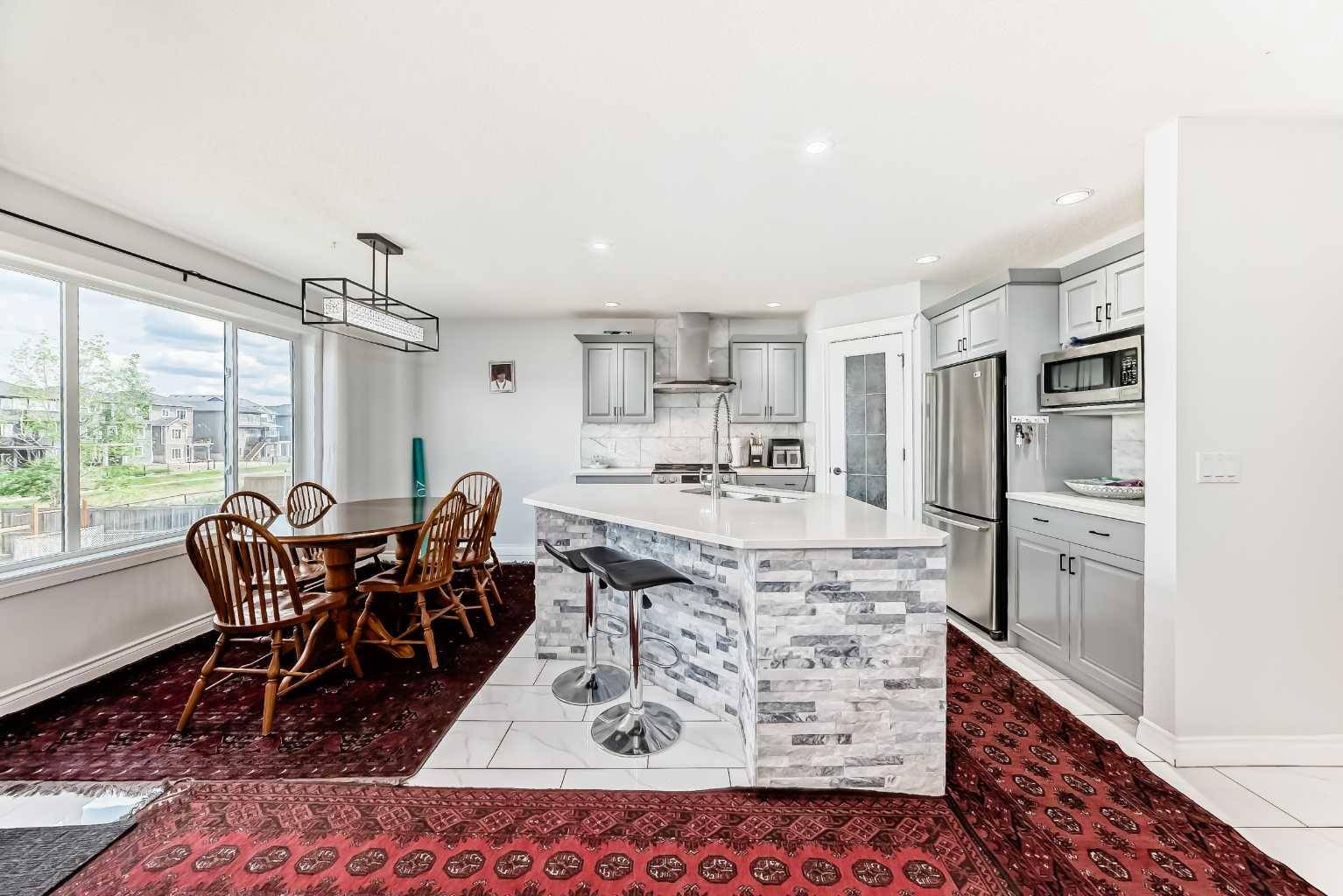 Airdrie, AB T4B 3K9,644 Luxstone LNDG Southwest