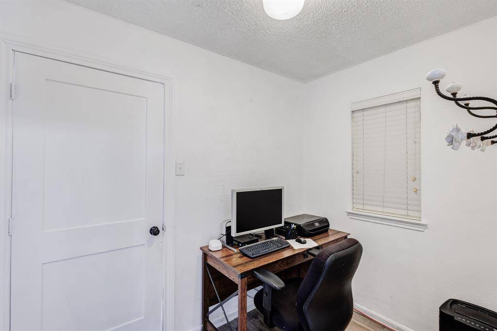 Carrollton, TX 75007,1718 Brighton Drive