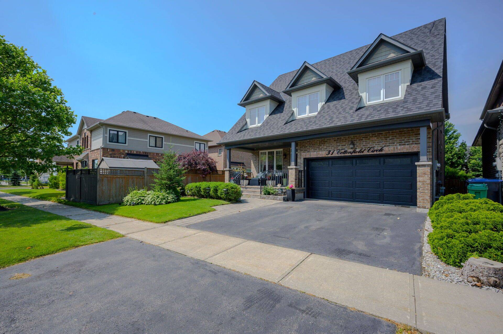 Caledon, ON L7C 3M9,31 Cottonfield CIR