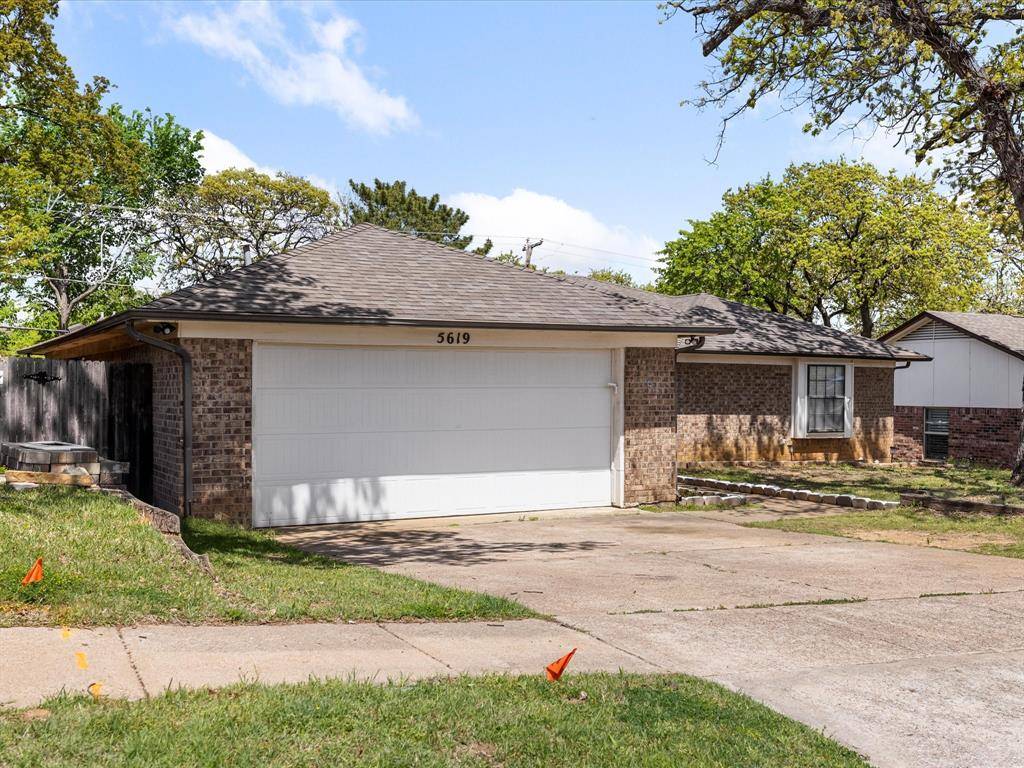 Arlington, TX 76016,5619 Waterview Drive