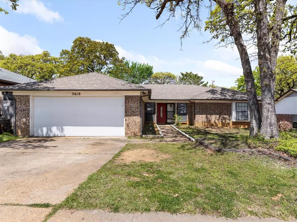 Arlington, TX 76016,5619 Waterview Drive