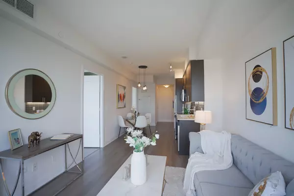 Toronto C13, ON M3A 2Z9,18 Graydon Hall DR #2303