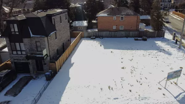 Mississauga, ON L5H 2P2,10C Benson AVE