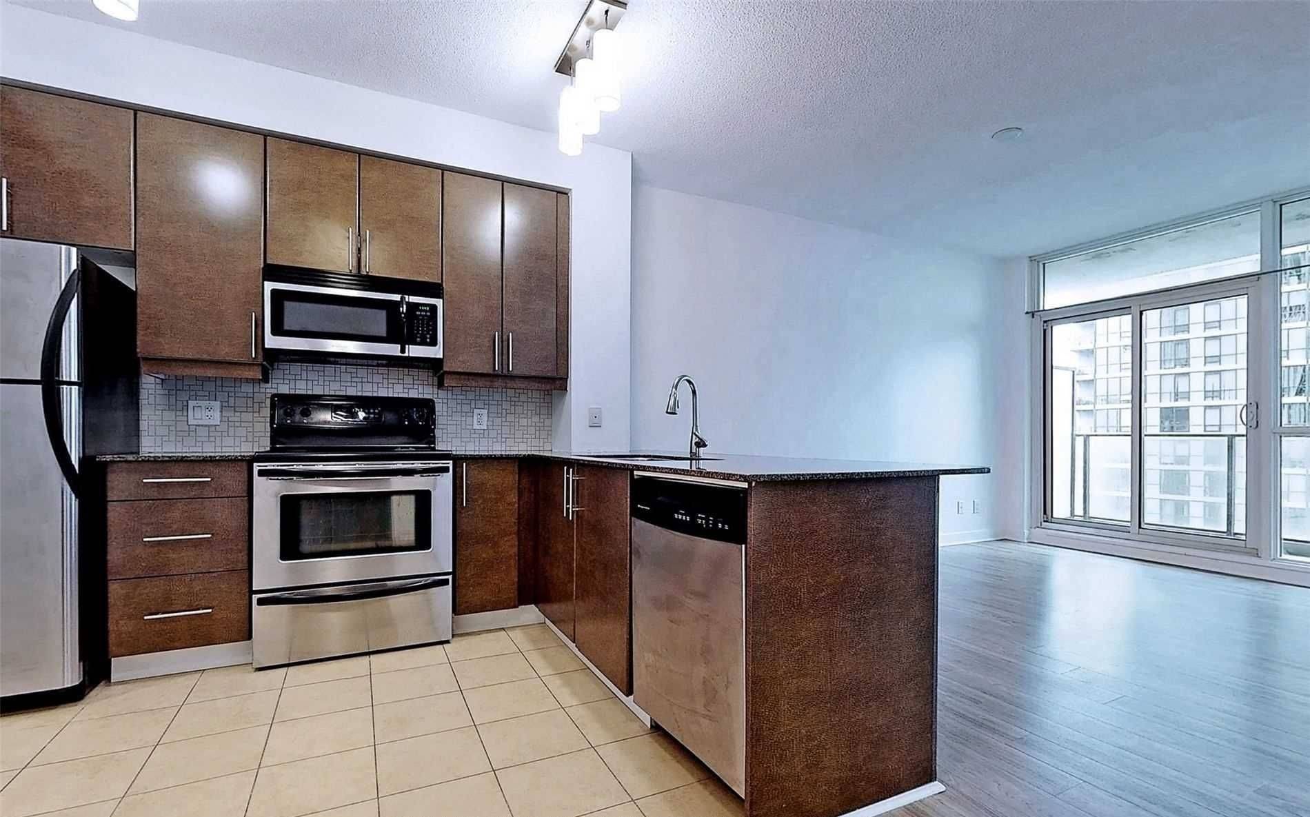 18 Harbour ST #2007, Toronto C01, ON M5J 2Z6